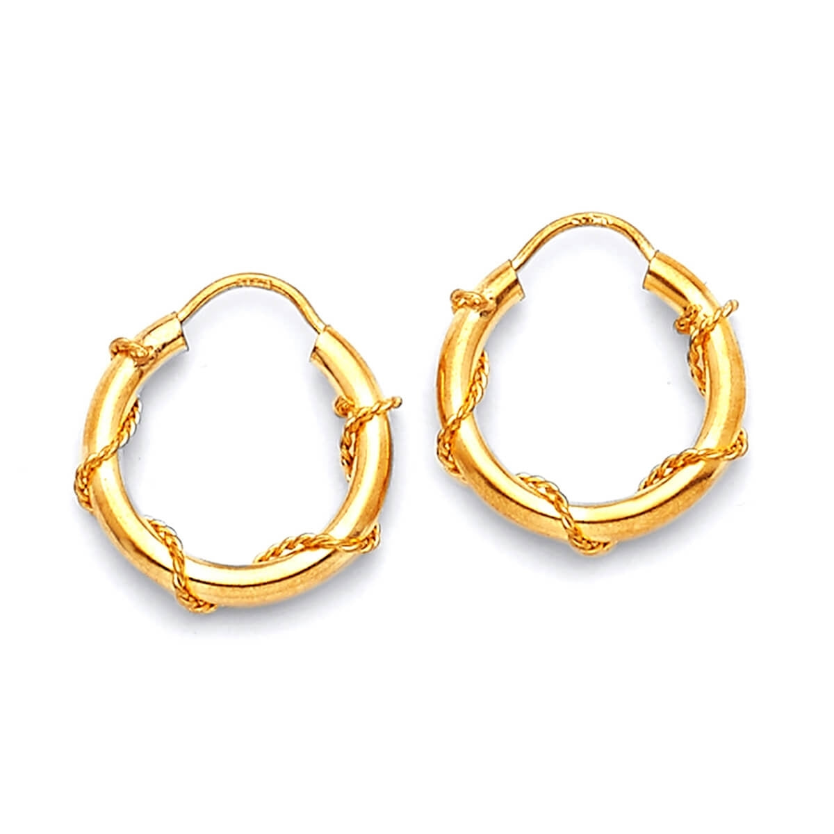 Hoop Earrings in 14K Gold