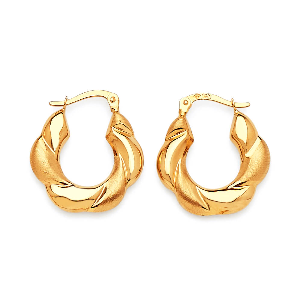 Scallop Hoop Earrings in 14K Gold