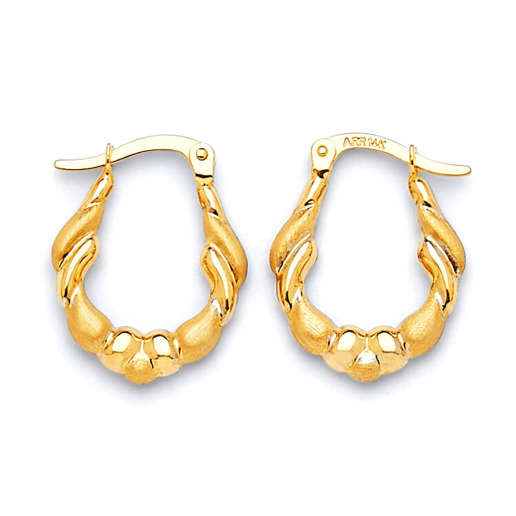 Scallop Hoop Earrings in 14K Gold