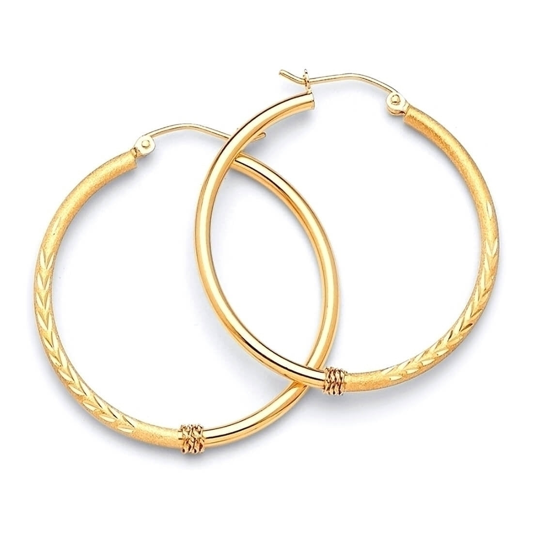 Hoop Earrings in 14K Gold